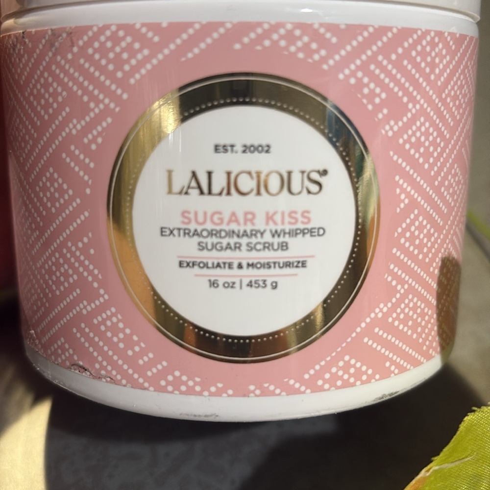 Lalicious Sugar Kiss Sugar Scrub, 16 oz - Picture 2 of 3